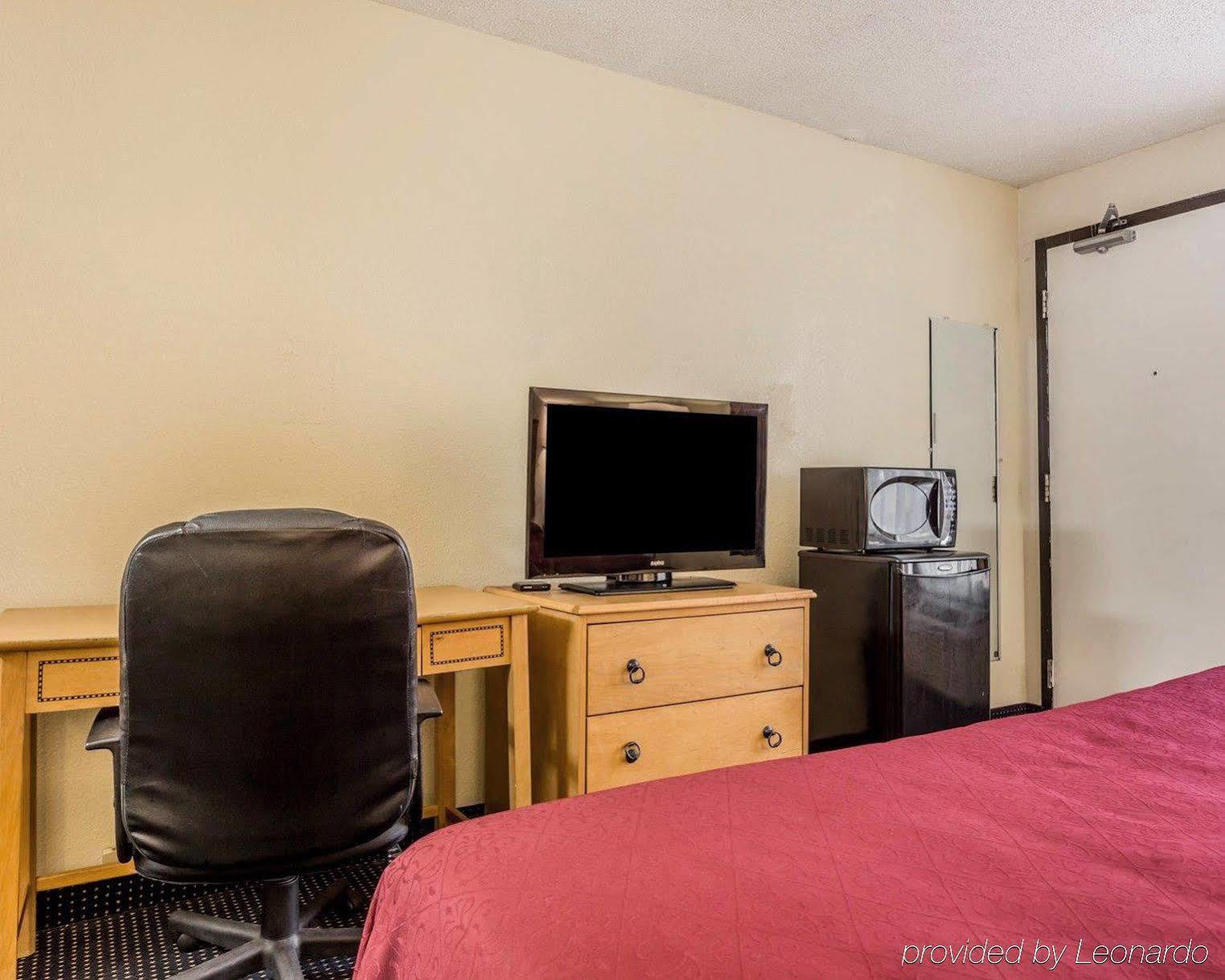 נורת' צ'רלסטון Econo Lodge North מראה חיצוני תמונה