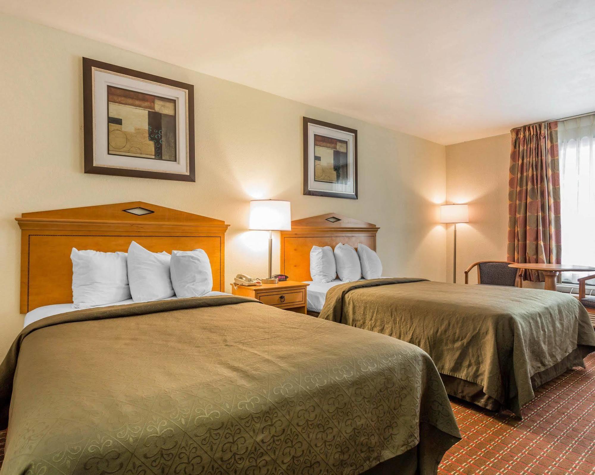נורת' צ'רלסטון Econo Lodge North מראה חיצוני תמונה